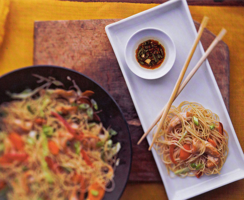 Vermicelli With Cabbage & Chicken in Asian Dressing